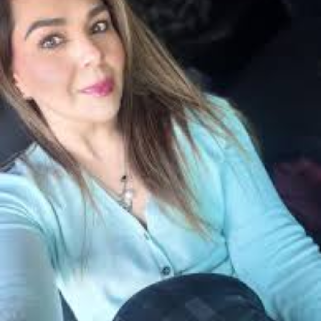 <em>Alejandra O.</em>